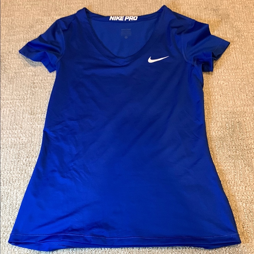 Nike Pro Women's Blue Top